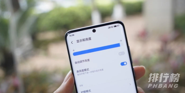 opporeno6和魅族18哪个好_哪个更值得入手