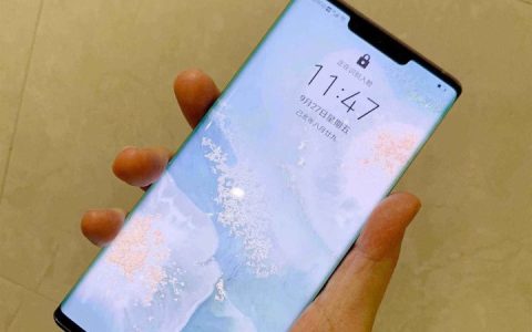 手机直屏和曲面屏到底哪个好？两者优缺点对比