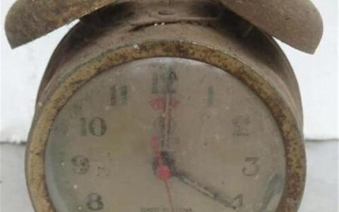 固定电话闹钟：怀旧的时光提醒者